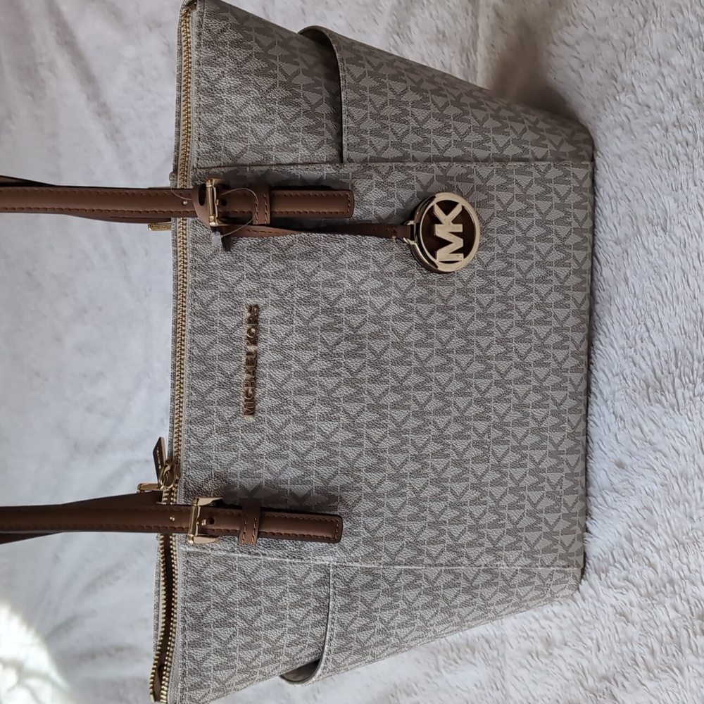 Michael Kors Tote. New, never used.